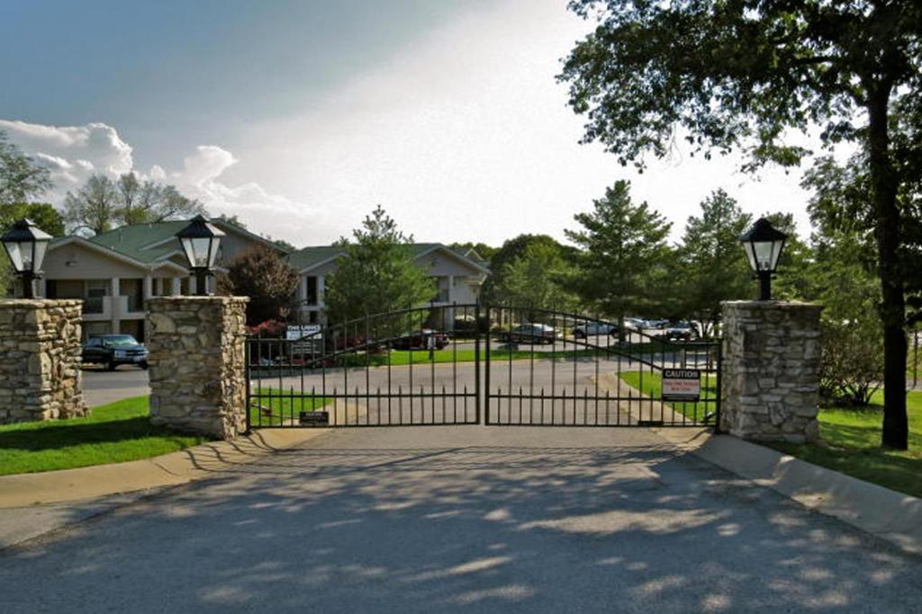 Quiet&Serene Condo in Branson Esterno foto
