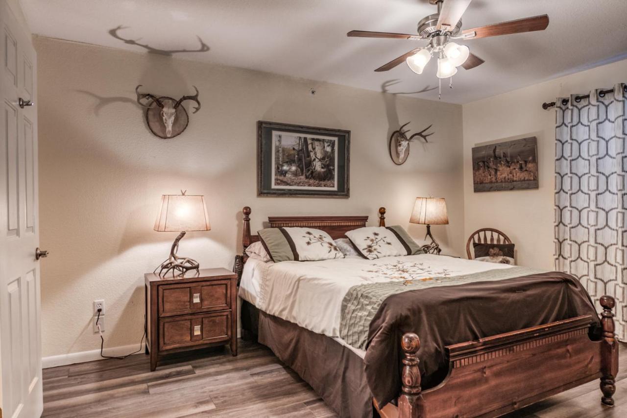 Quiet&Serene Condo in Branson Esterno foto